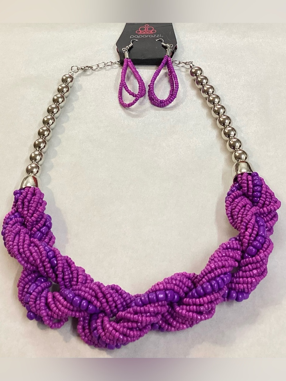 Chunky Silver Tone Shiny Bead Purple Twisted Seed/Small Bead Statement Necklace💜